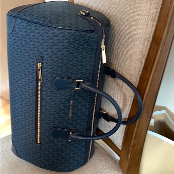 Michael Kors Travel Duffle Admiral Blue - Picture 6 of 9